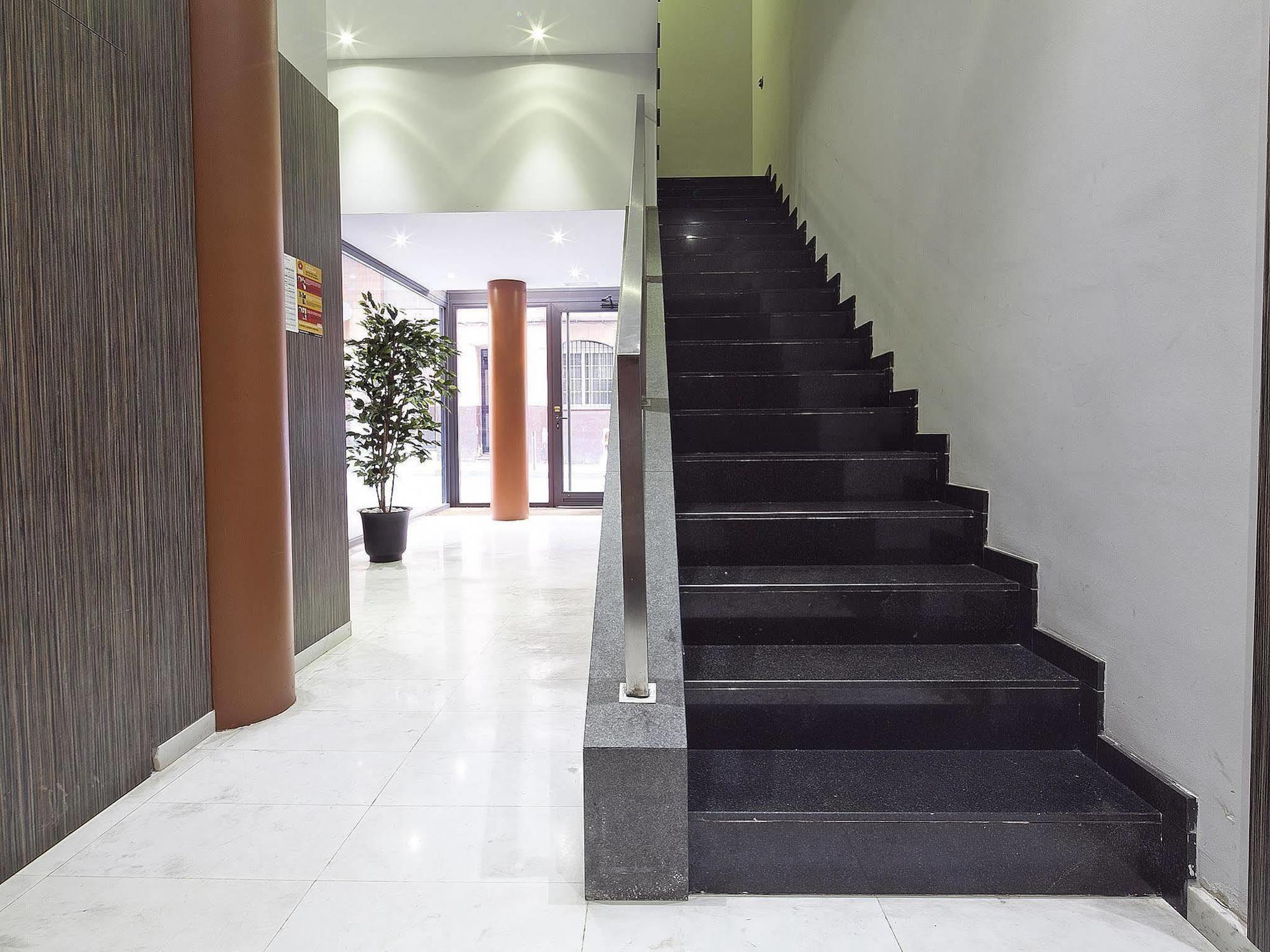 ברצלונה Bonavista Apartments - Virreina מראה חיצוני תמונה